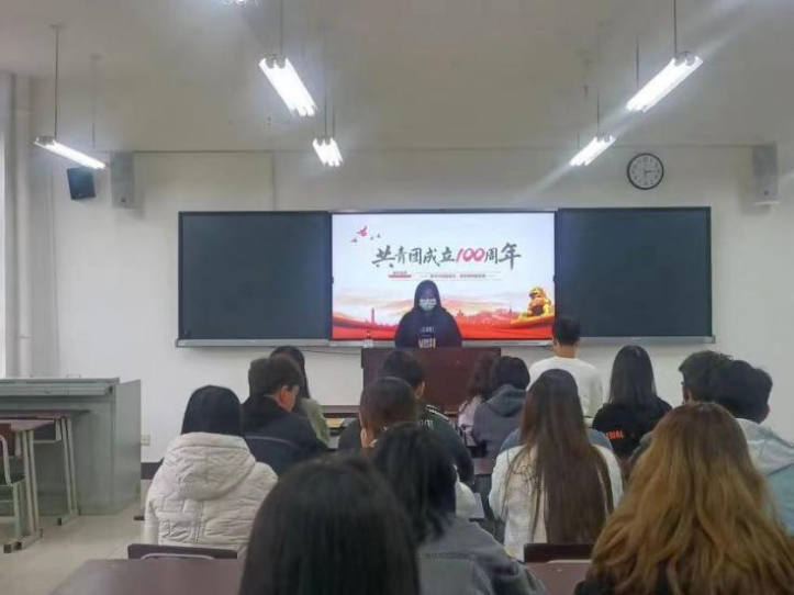 青春之火为人民燃烧—经济与管理学院学生第二党支部