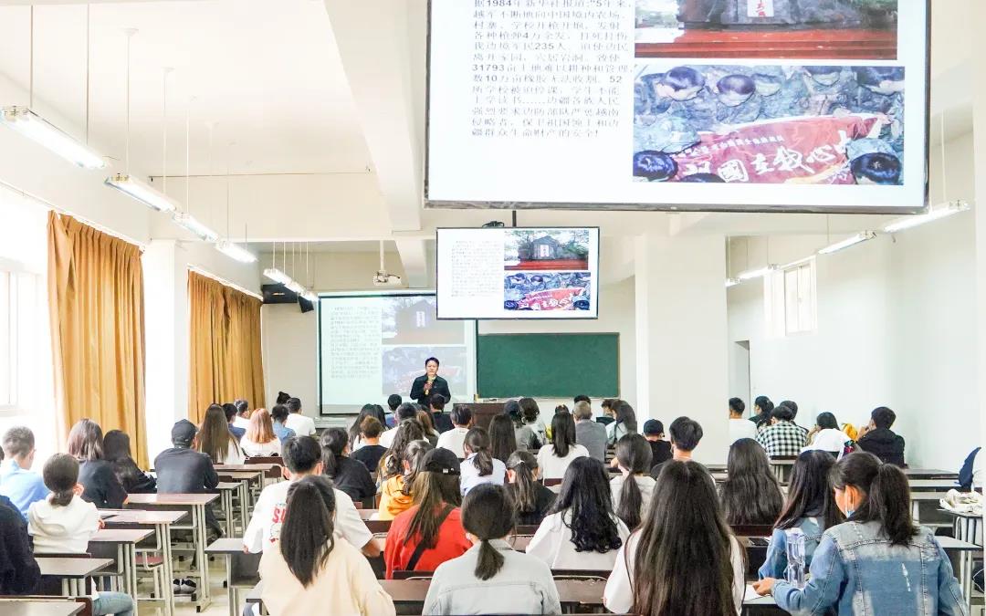 传承红色基因 共谱爱国华章 | 云南工商学院邀请老战士开展爱国教...