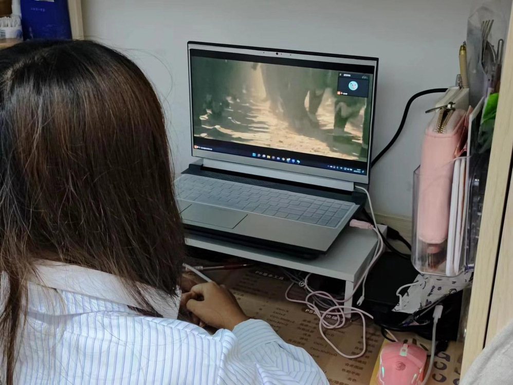 云南工商学院经济与管理学院开展“盛世华诞，礼赞国庆”线上观影...