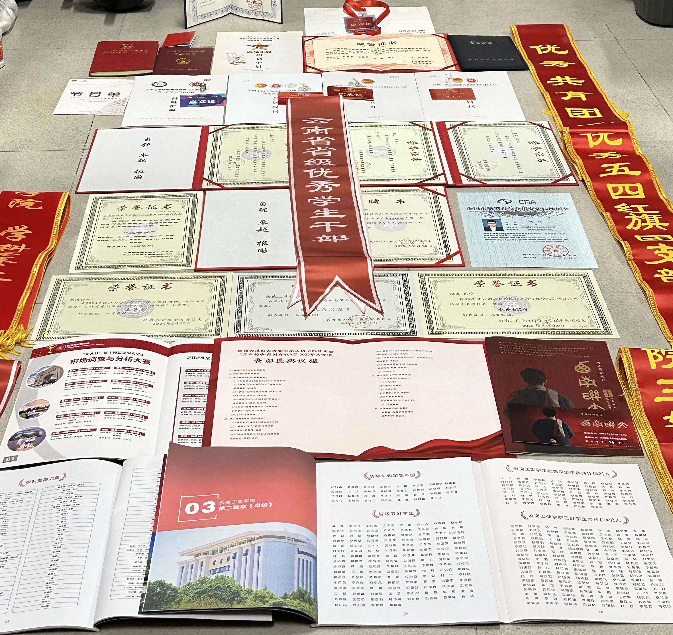 骆涛同学，你的假期被央视《新闻直播间》“曝光”啦！