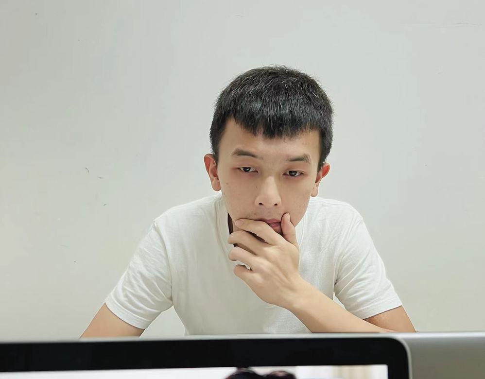 【优秀学生】2020级【本科示范班】电子商务1班张衡同学